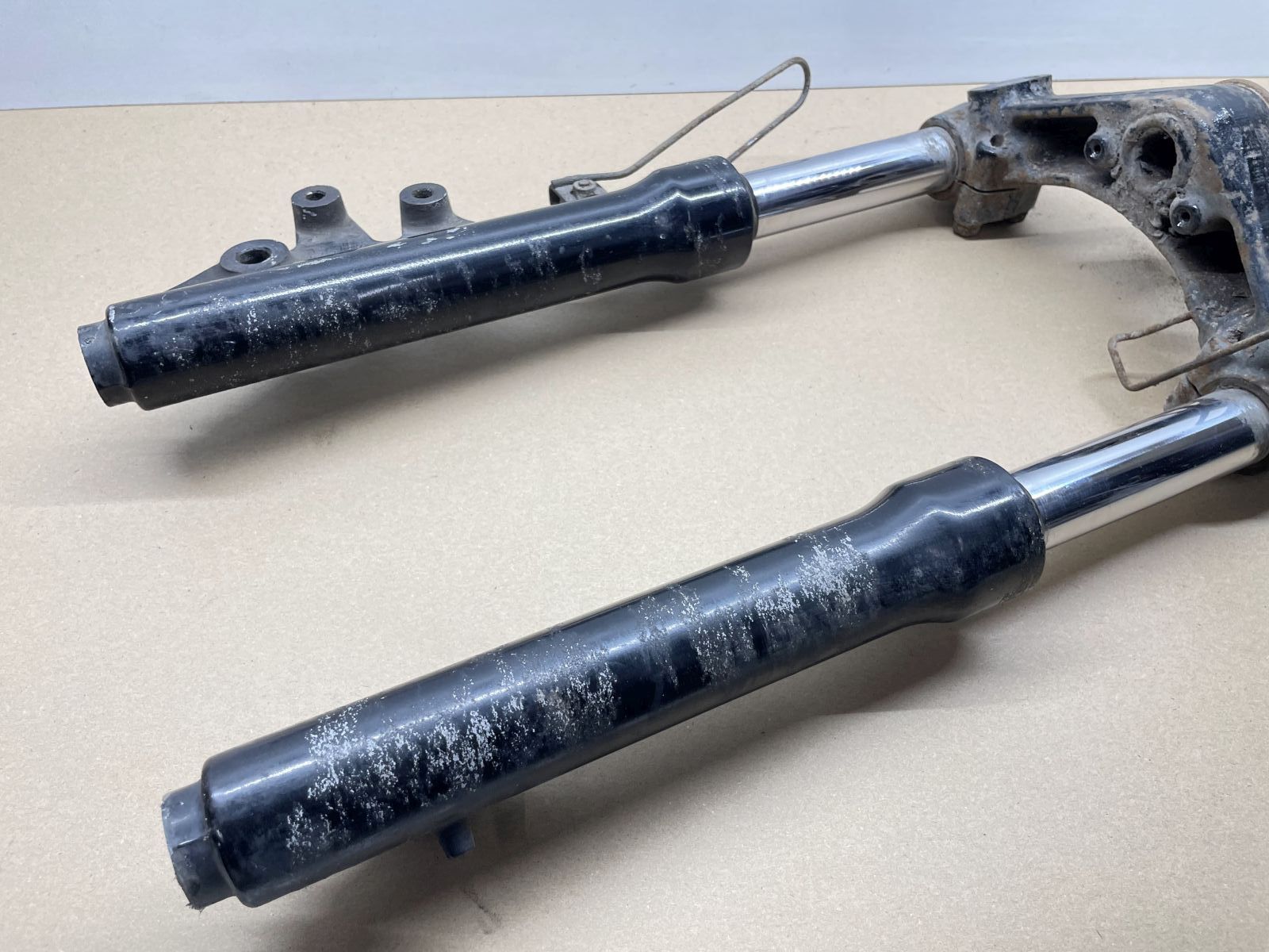 Suzuki AN 125  - Vordergabel Gabel Federung Stoßdämpfer Tachrohr front fork (77)