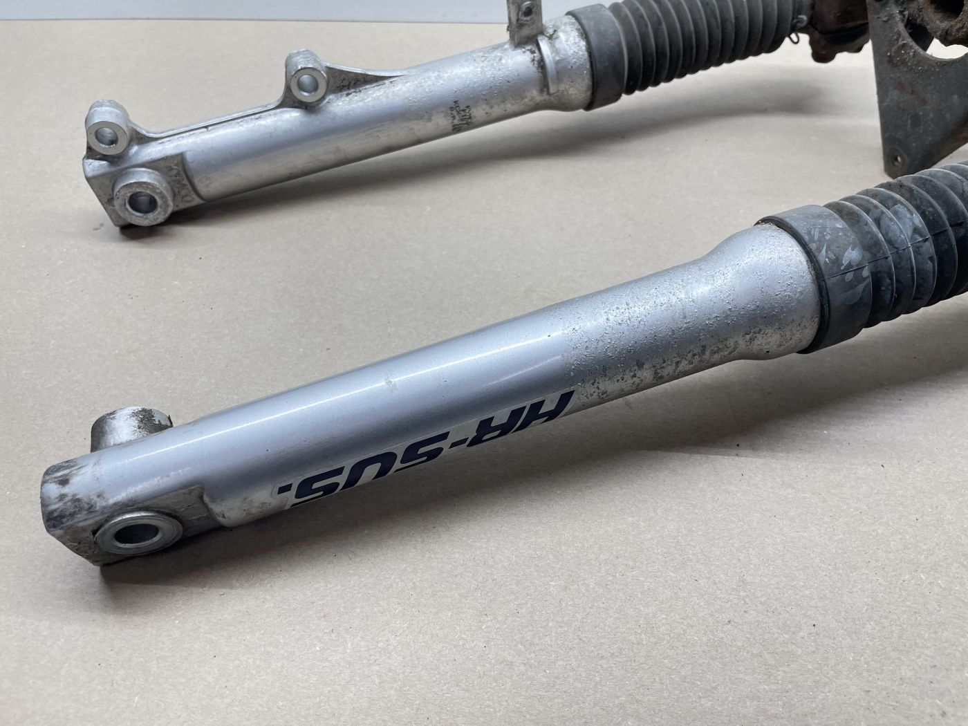 Kymco KB 50  - original Gabel Stoßdämpfer Federung fork  (117)