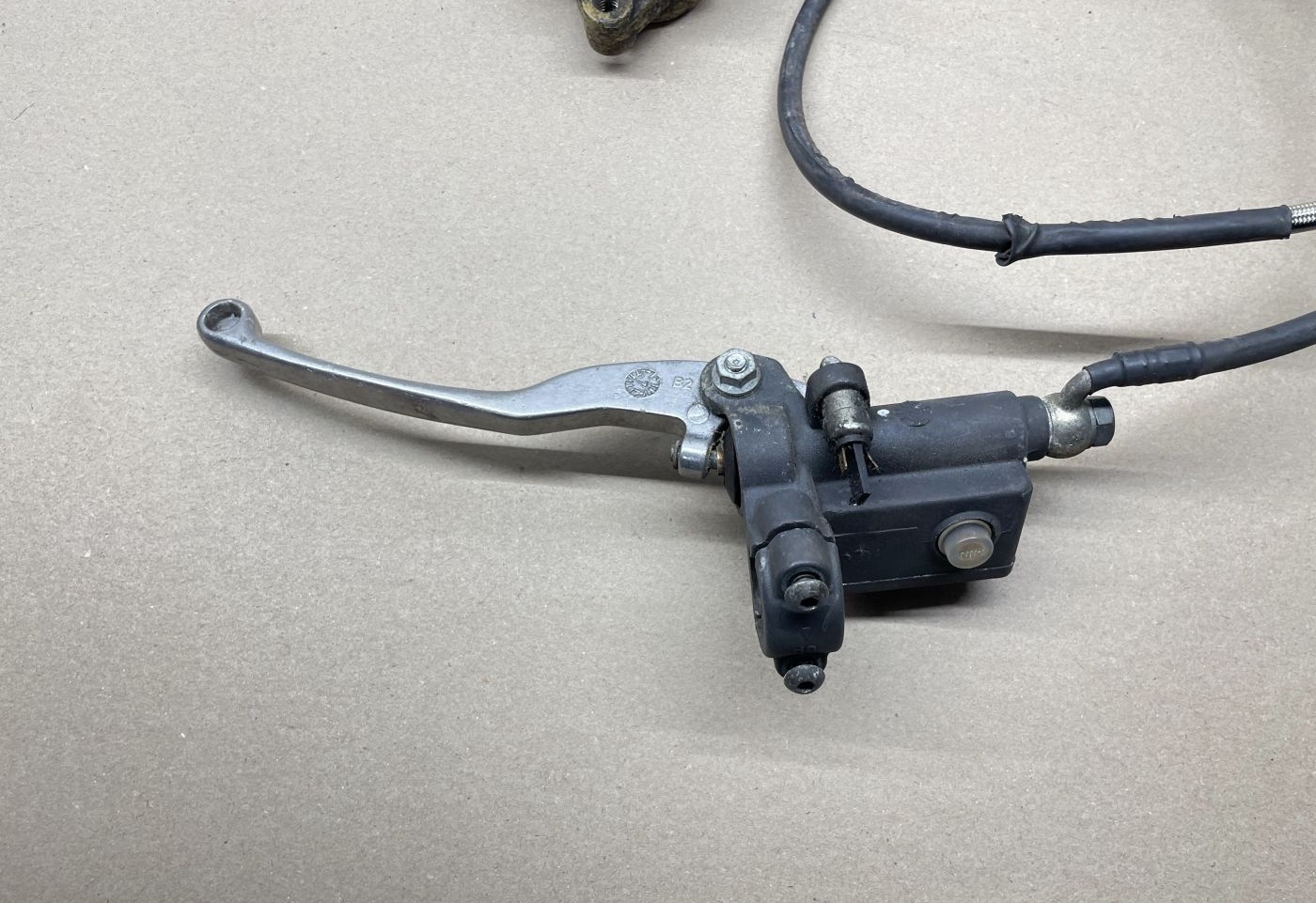 Aprilia Leonardo 125 - Bremse vorne Bremspumpe Bremszange brake (109-1)