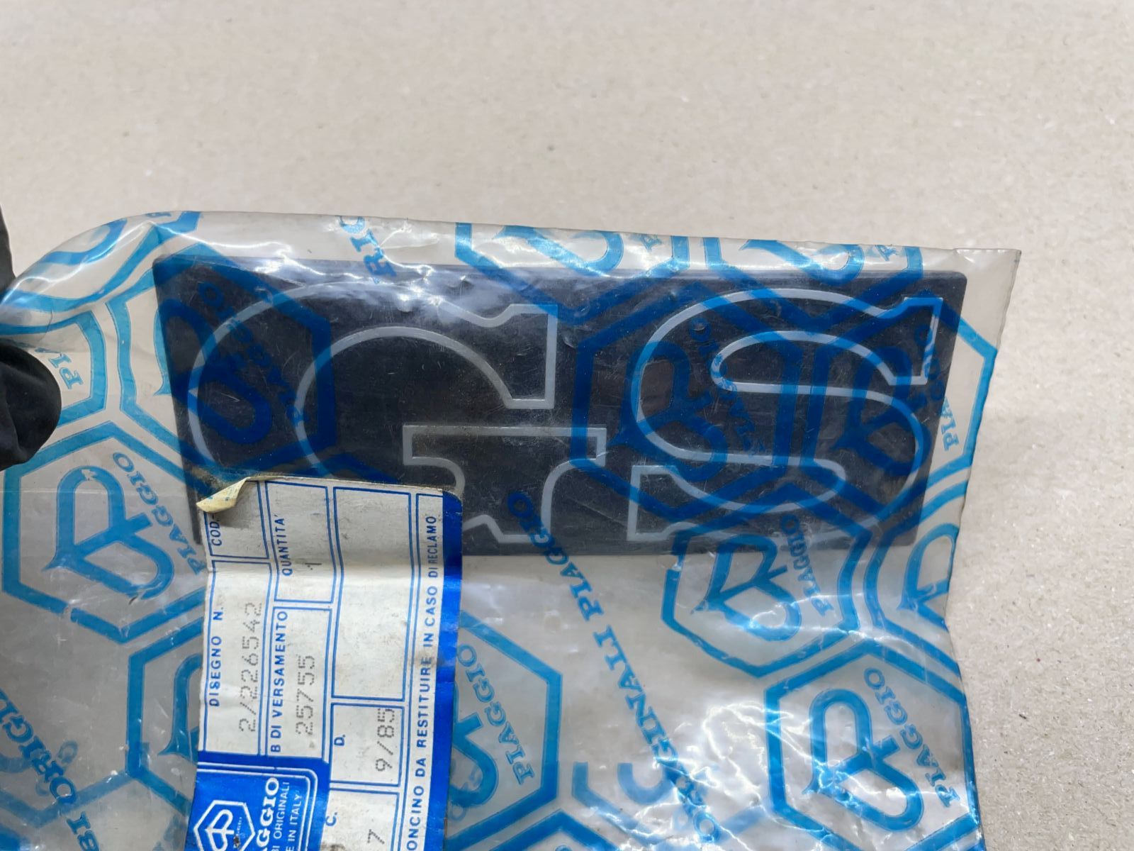 Vespa GS Lusso PX   - ORIGINAL GS Emblem 2/226542 NEU NOS Schriftzug Logo (P22)