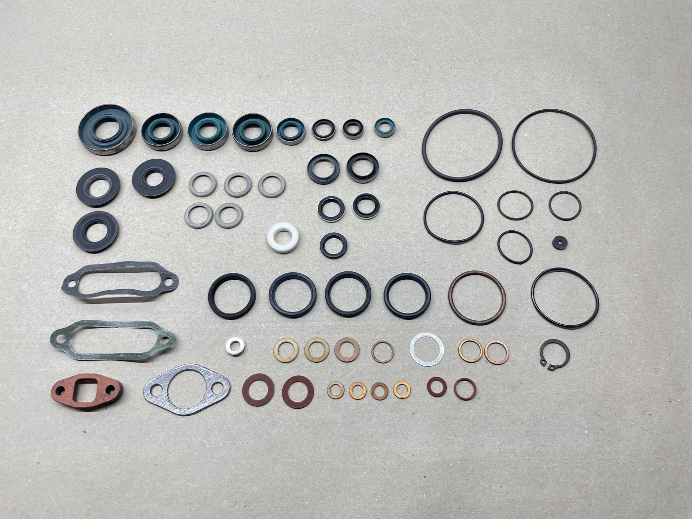 Dichtungen NOS Wellendichtring Krümmerdichtung etc. Sachs Hercules KTM (39-49R)