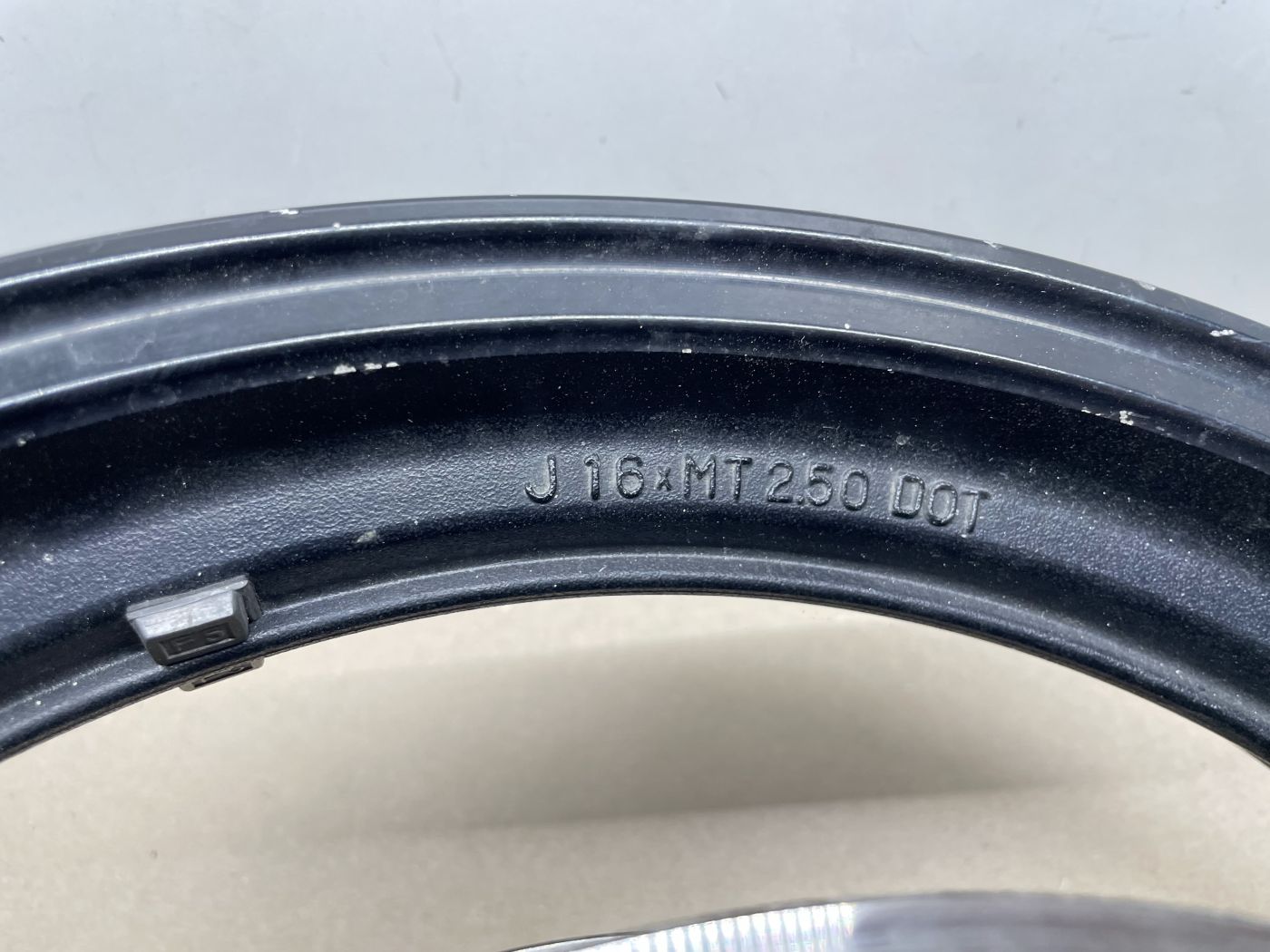 Yamaha FZ 400 FZ 600 - Felge vorne 16 X 2.50 F-27 Vorderrad Reifen Felge (118-V)