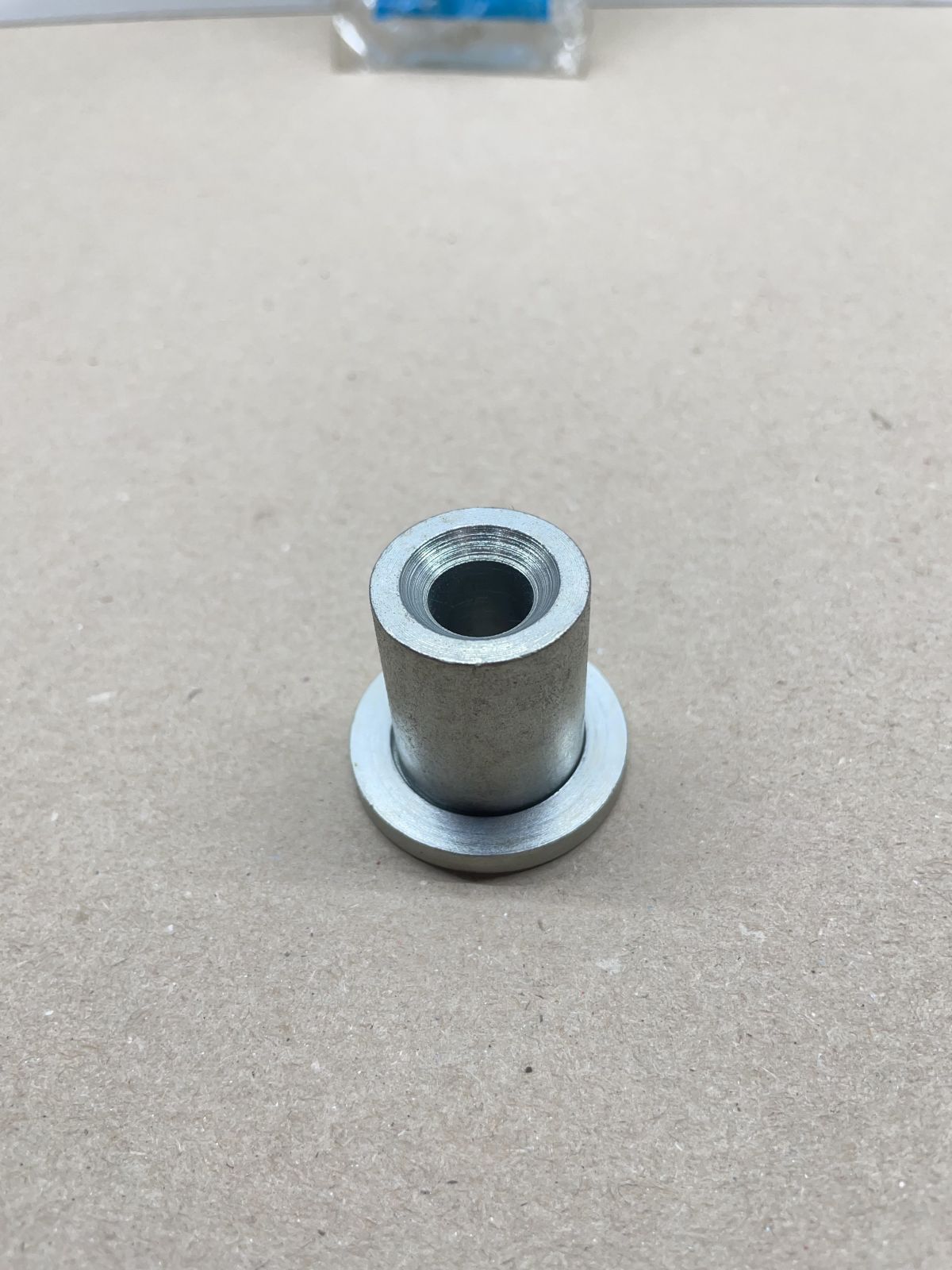 KTM Bora 25 50 - ORIGINAL Distanzsrolle Hinterrad NOS Haltescheibe (39-37)