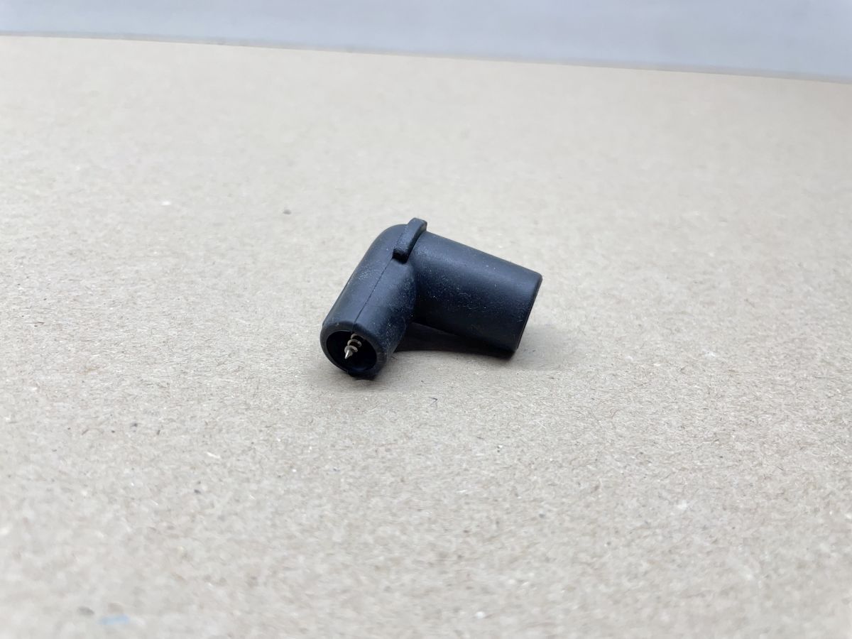 Saxonette / Spartamet - ORIGINAL PVL Zündkerzenstecker NEU Zündkerze (39-56)