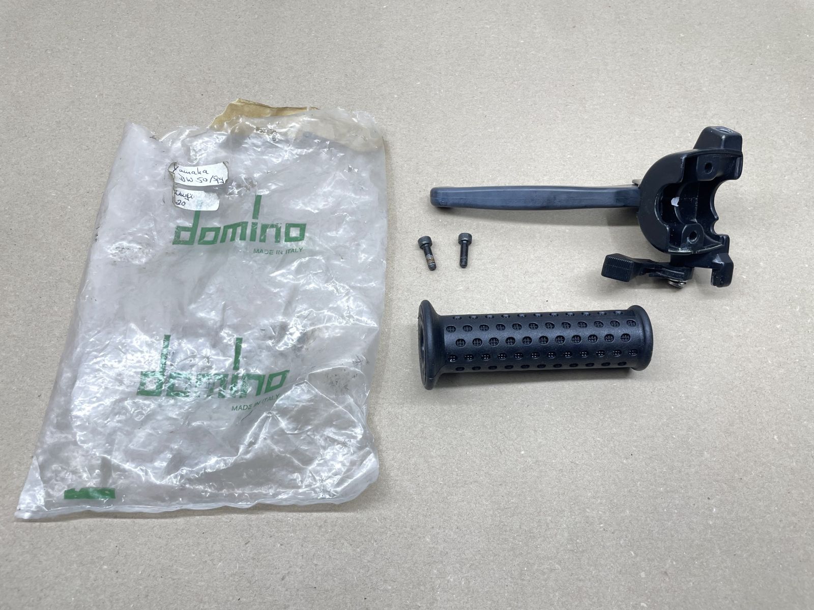 Yamaha BWs MBK Booster - Bremshebel  Kaltstart Griffgummi brake lever (118-24)