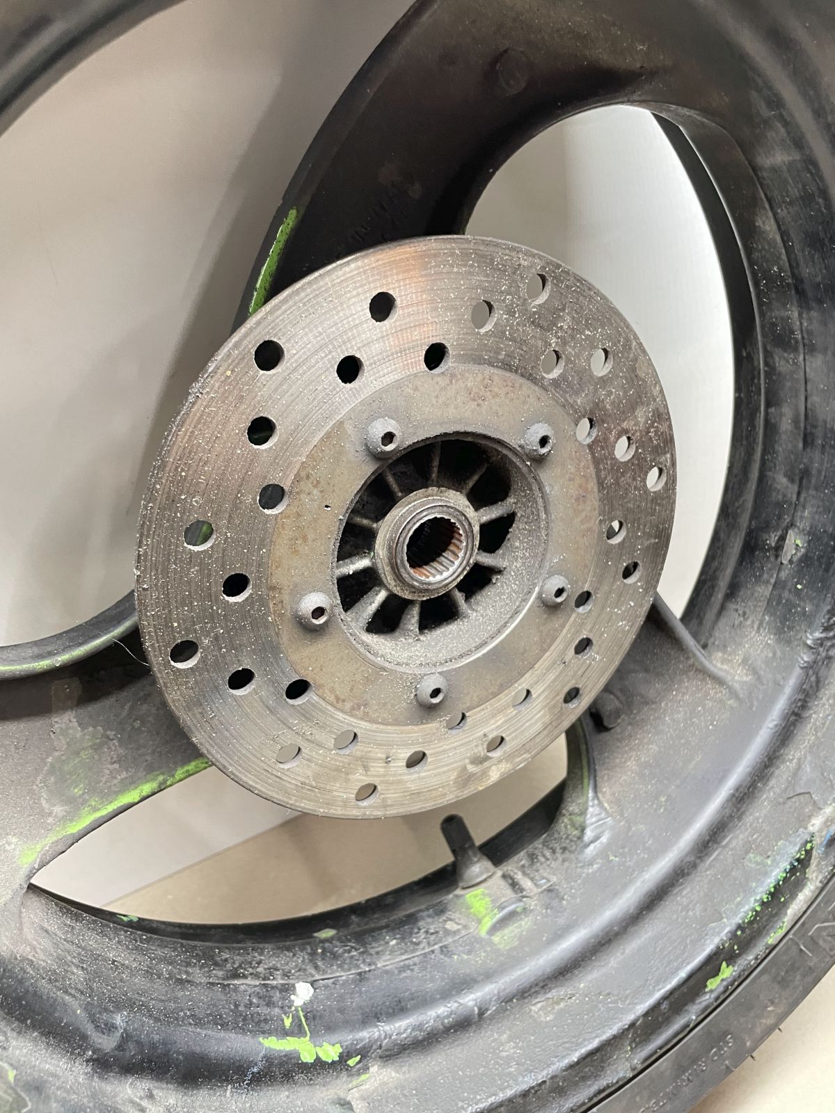 Piaggio NRG 50 - Hinterrad Reifen Felge hinten rear wheel (65-1)