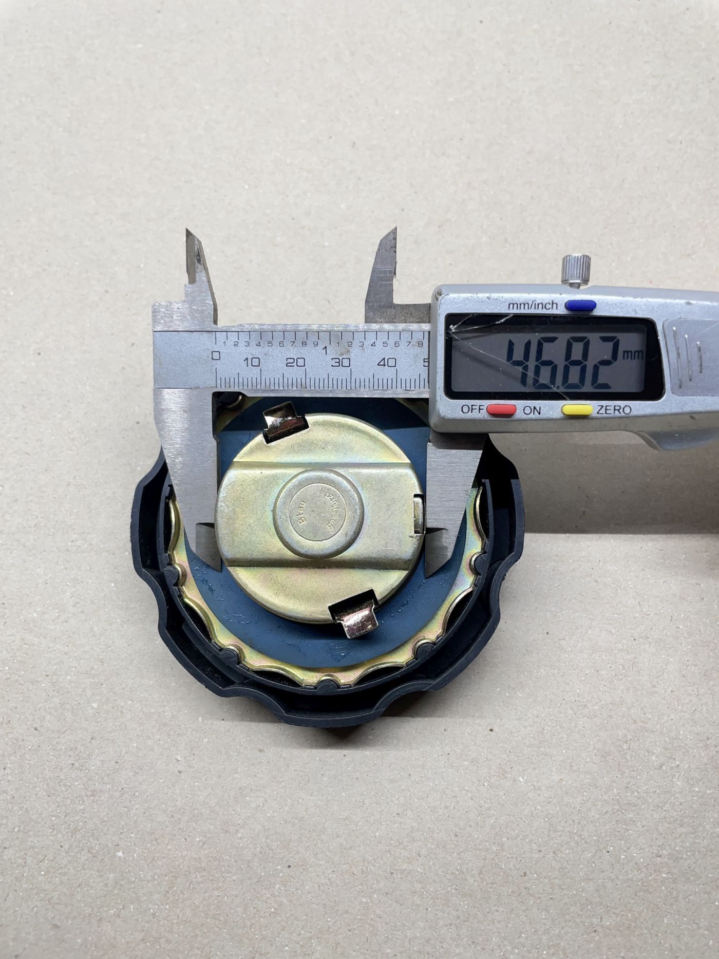 Tankdeckel o. Schlüssel NOS  -  Honda MTX 50 80 R SH (39-72R)