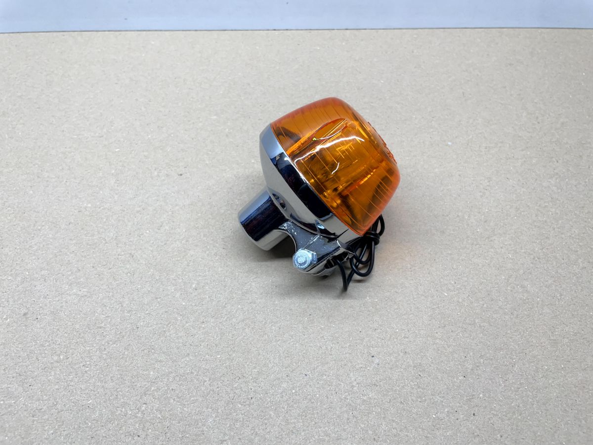 Honda CB 50/100/125/250 CX 500 - Blinker NEU Chrom indicator (G5)