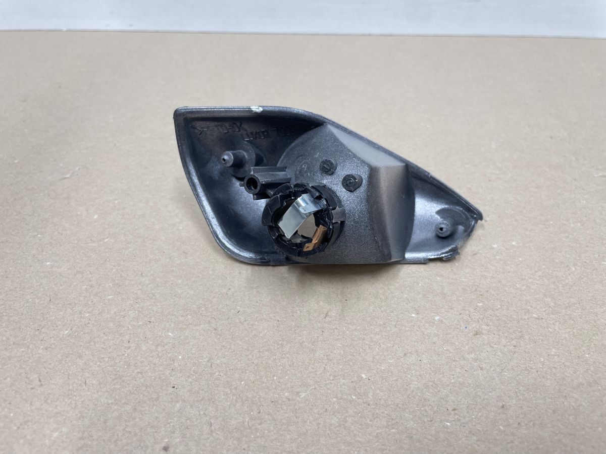 Yamaha Aerox - ORIGINAL Luxor Blinkergehäuse vorne rechts Fassung flasher (118-14)