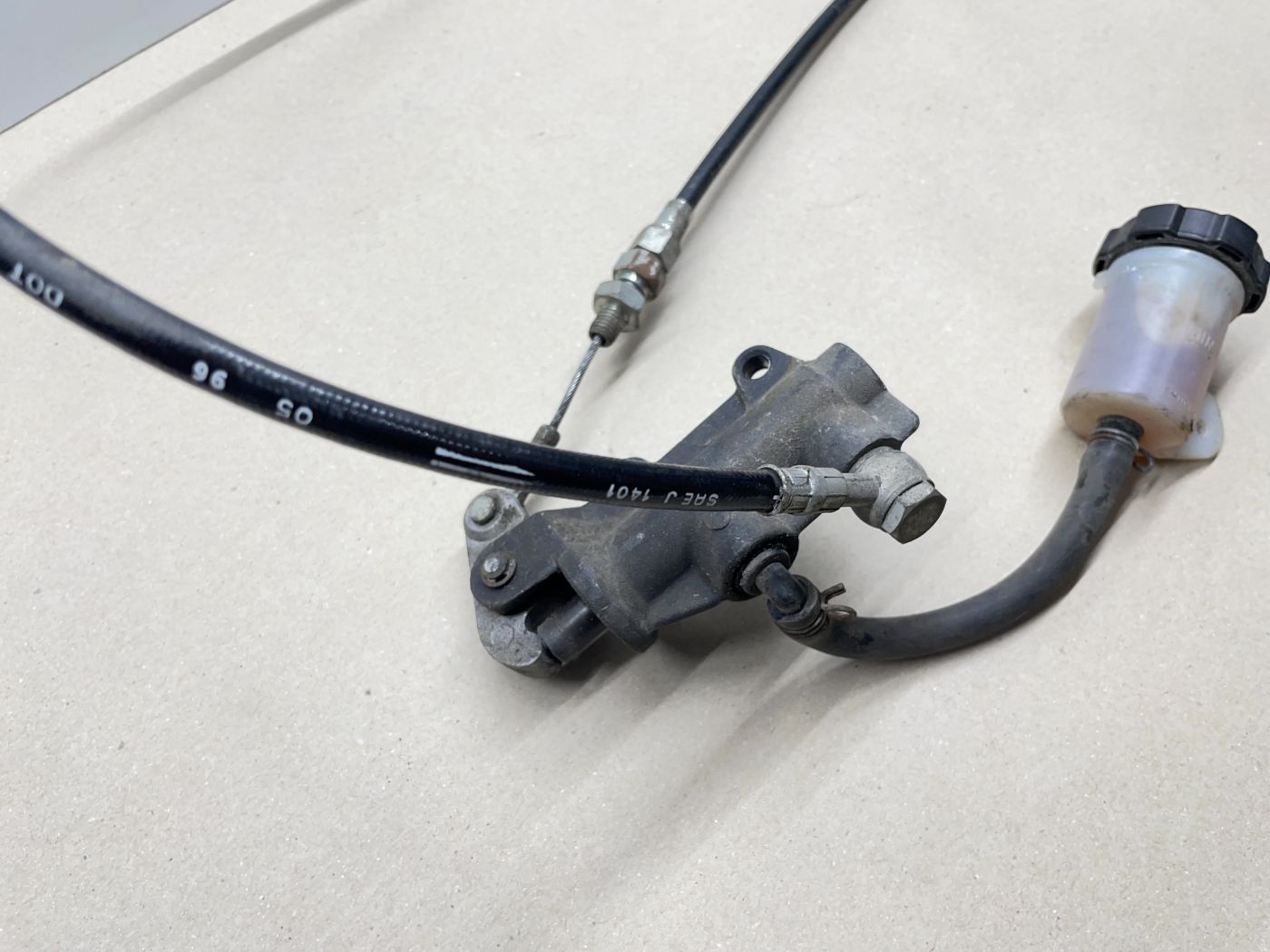 Atala Byte RT10 - Bremse vorne Bremshebel Bremspumpe Bremszange (102-17)