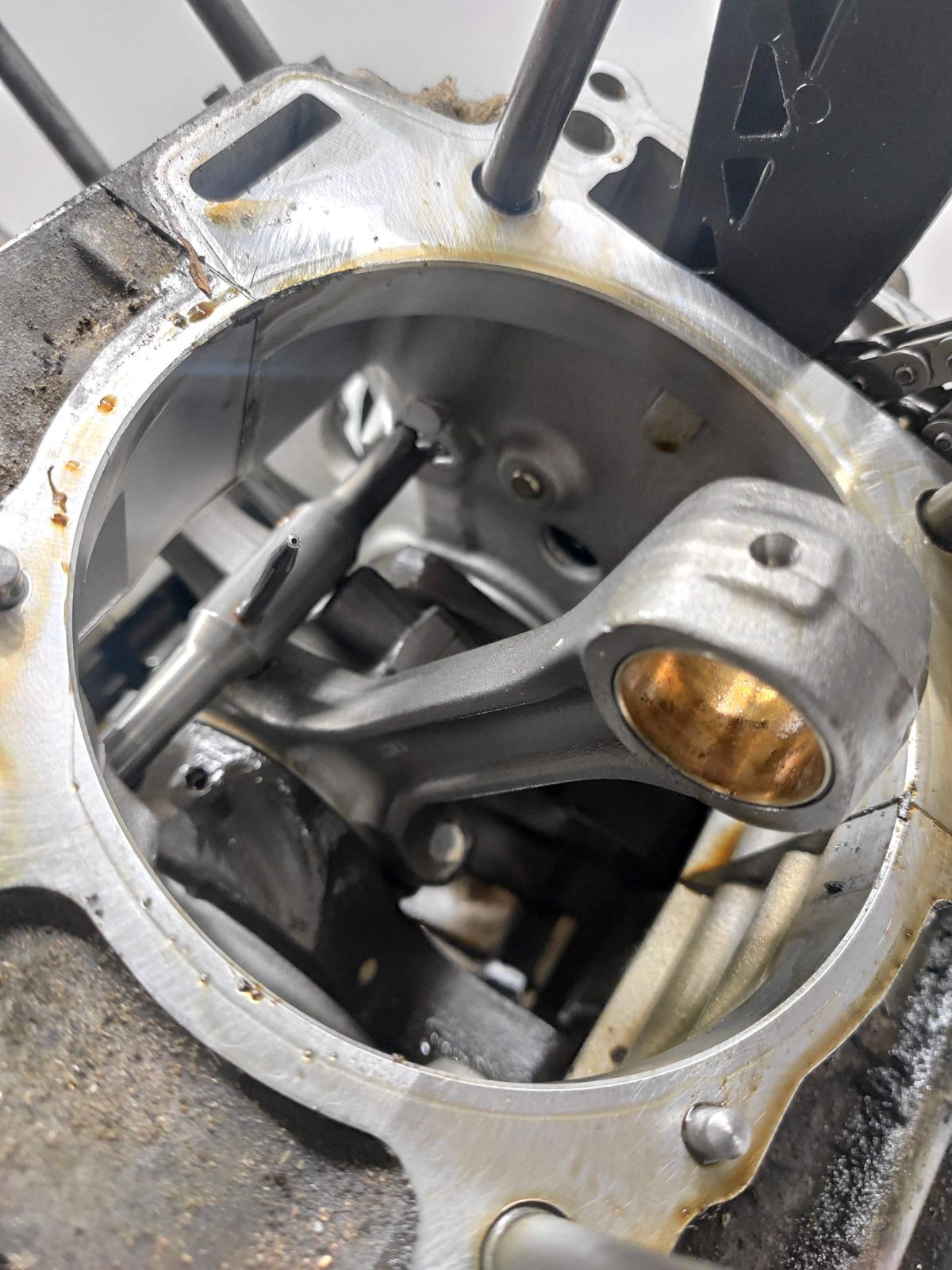 Aprilia Caponord ETV 1000 ABS - Motorblock Motor Kurbelwelle Getriebe