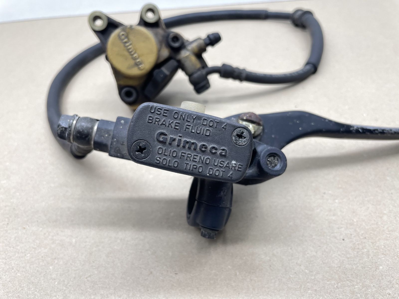 Honda X8R  - Bremse vorne Bremshebel Bremspumpe Bremszange front brake 119)