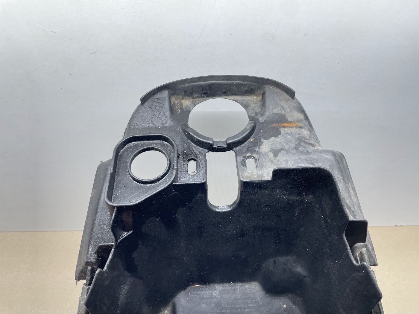 Kymco KB 50  - original Helmfach Staufach  (117)