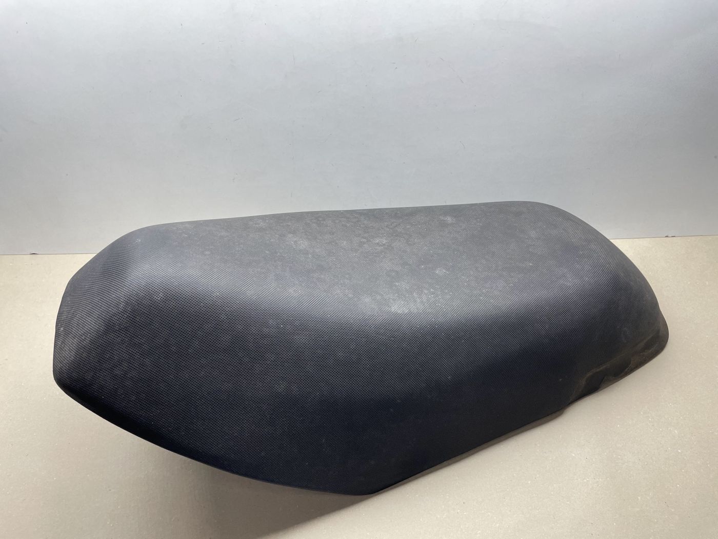 Atala Byte RT10 - original Sitzbank Sattel Sitz seat ( (102-17)
