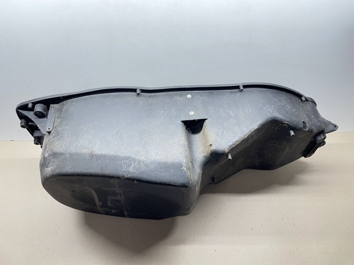 Aprilia Leonardo 125 - Helmfach Staufach Abdeckung Stauraum Verkleidung (97-2)
