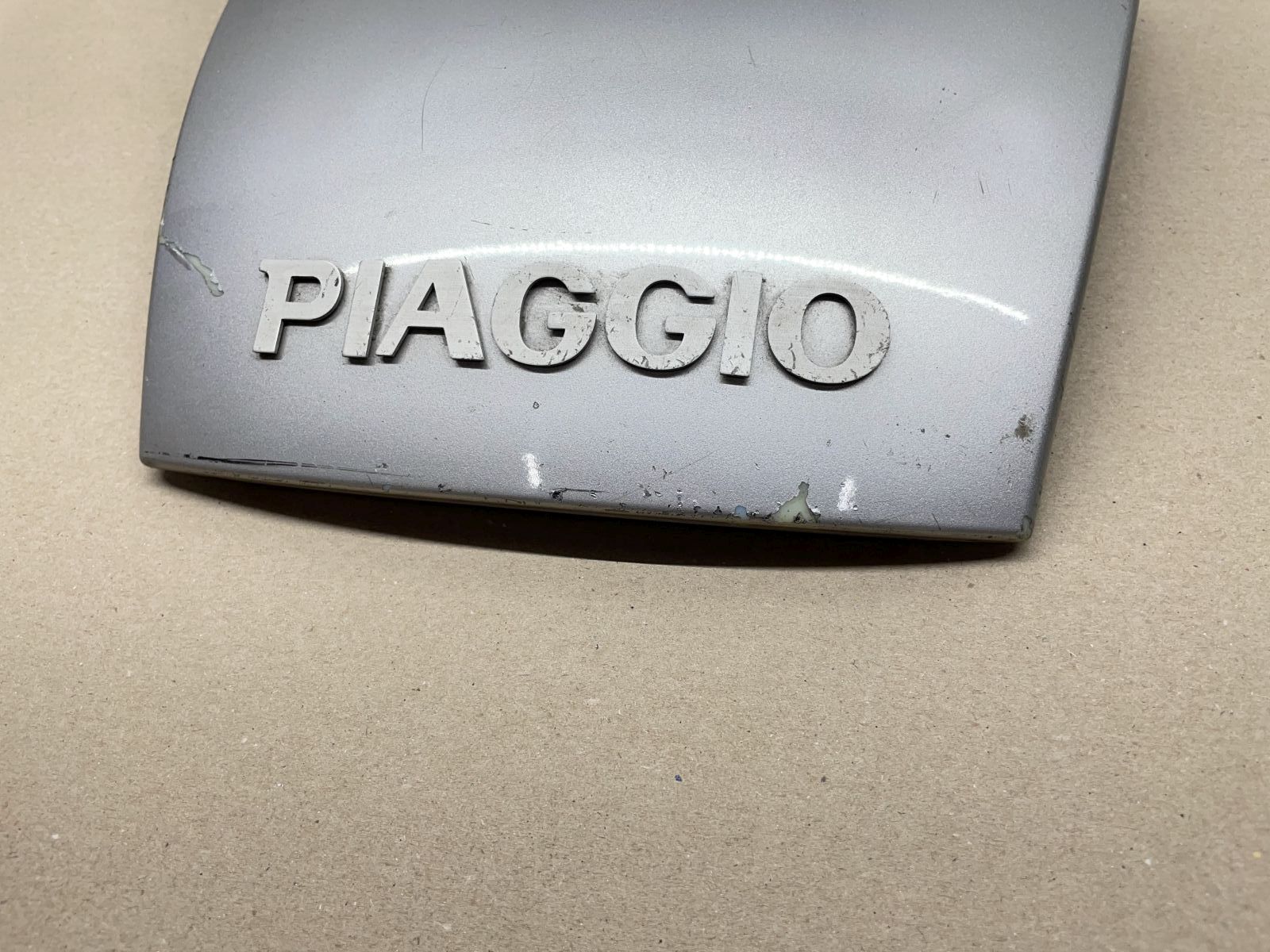 Piaggio X9 250 - Heckverkleidung hinten Mitte Abdeckung Rücklicht fairing (75)