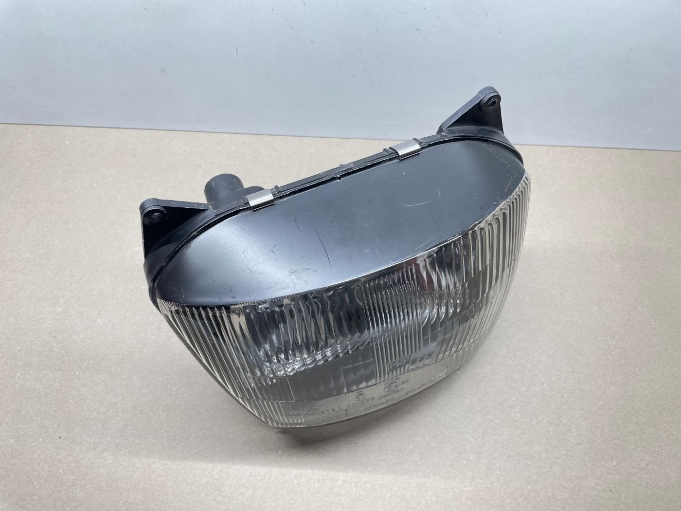 Kawasaki GPZ 1000 - Scheinwerfer Licht Lampe vorne headlight (118-1)