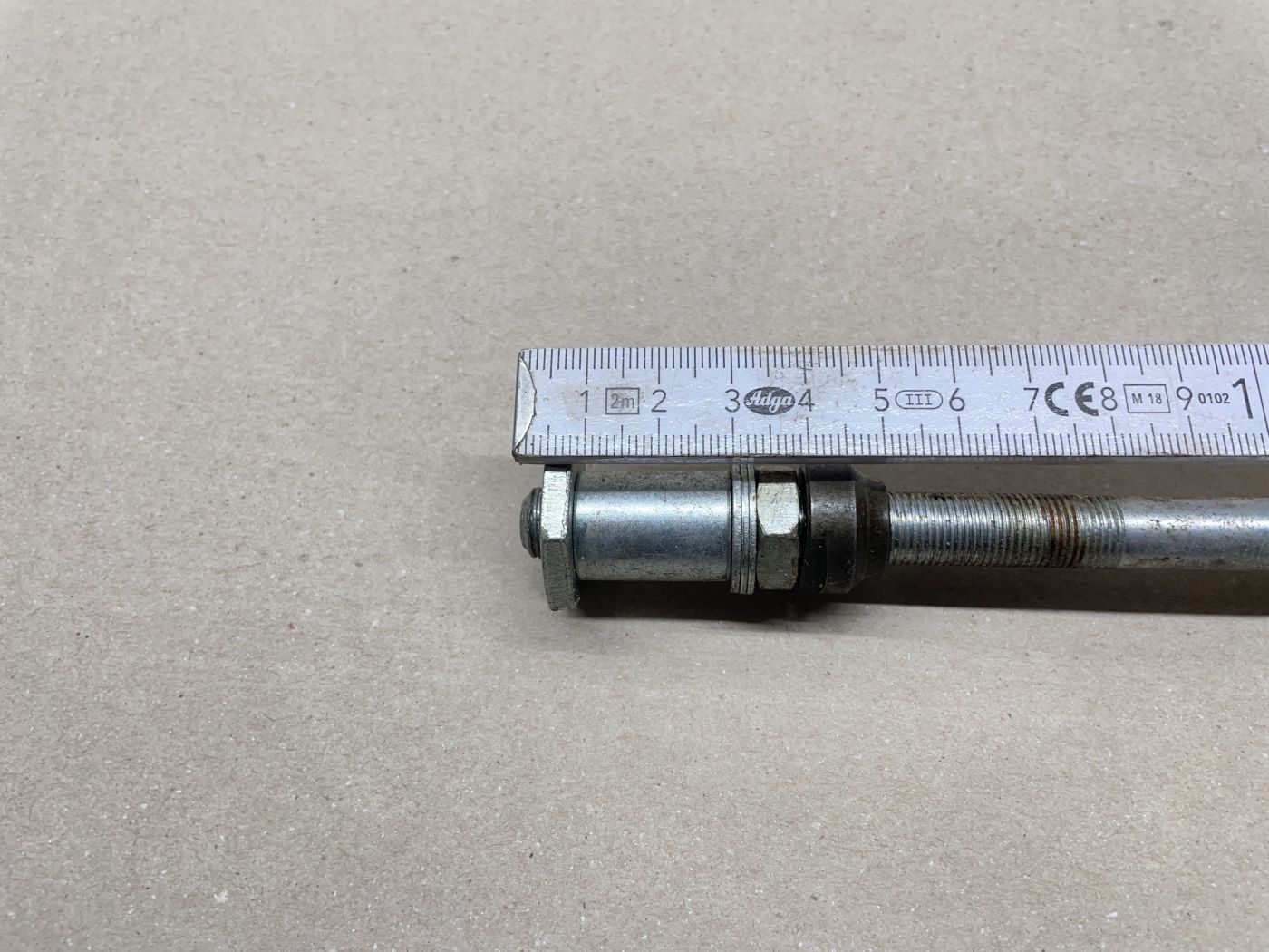 Kynast Mofa ? Hinterradachse 190mm NOS Mutter Konus Europa KML   (39-48R)