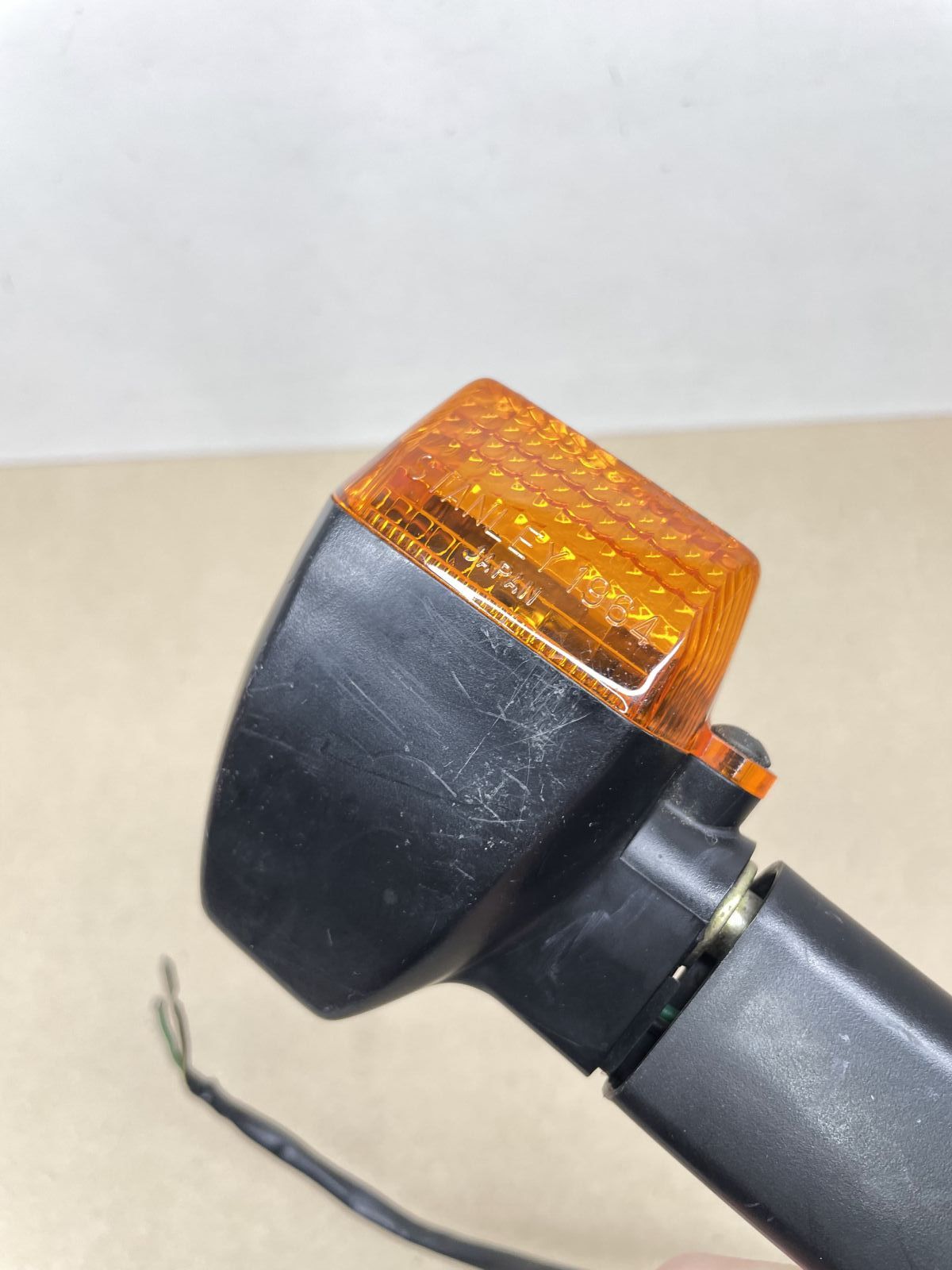 Kawasaki GPZ 500 A - ORIGINAL Blinker hinten rechts / links Stanley flasher (118-24)