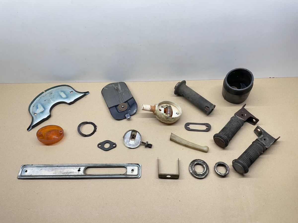 Simson Schwalbe original Teile Fußrasten Gasgriff Blinker Verkleidung Luftfilter