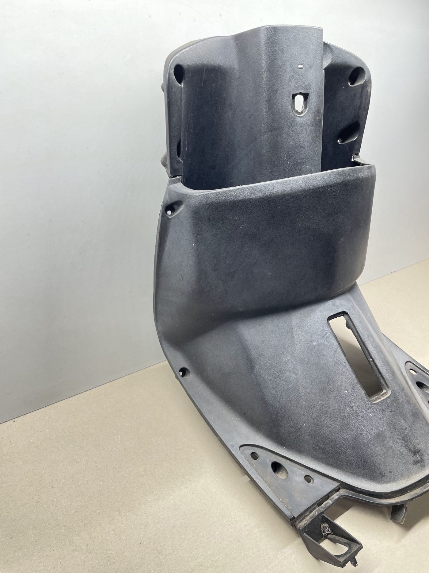Rex RS 450 - Beinschild Verkleidung Innenraum Abdeckung (102-15)
