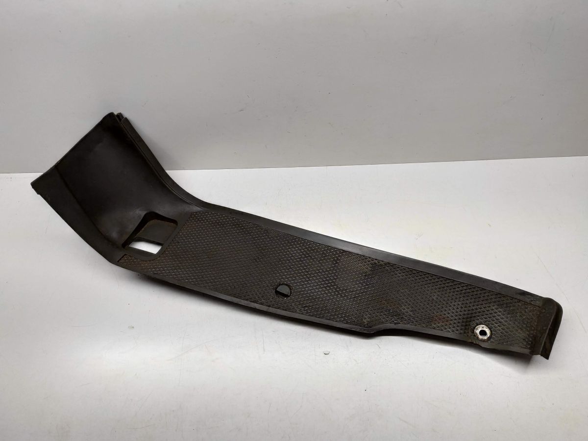 Vespa Cosa 200 FL - original Trittbrett rechts Trittmatte Abdeckung ! -- (35)