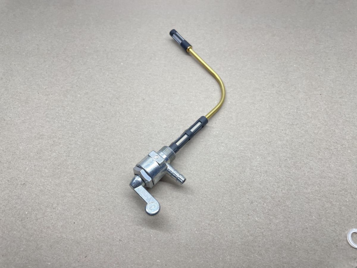 Benzinhahn M12x1 für Piaggio Ciao 25 A L P PX SC Lusso  NEU (94-370)