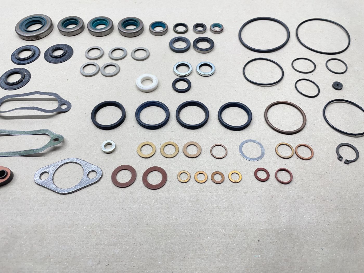 Dichtungen NOS Wellendichtring Krümmerdichtung etc. Sachs Hercules KTM (39-49R)