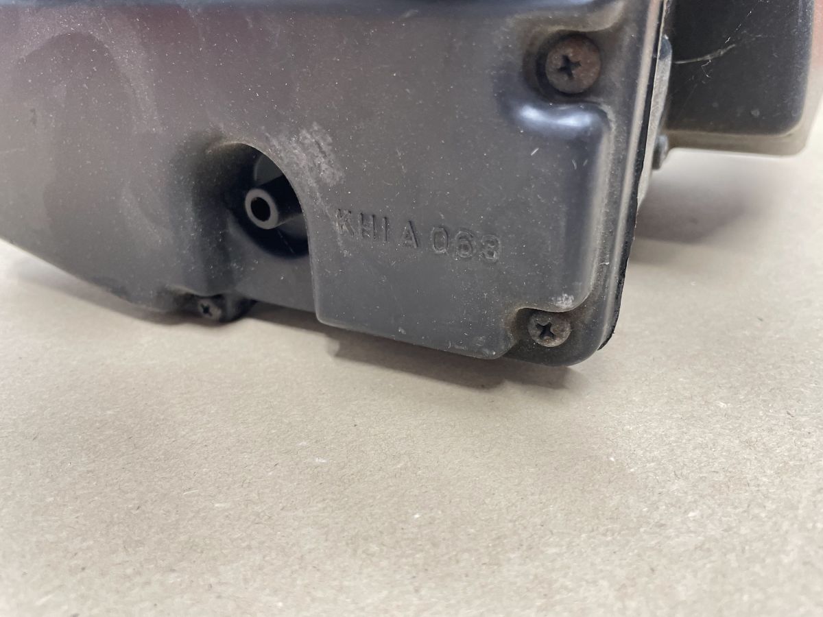 Kawasaki GPZ 500S - Luftfilterkasten Luftfilter air box  (118-5)