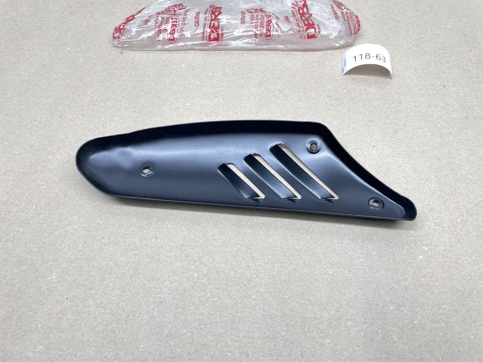Derbi Vamos 50 - ORIGINAL Hitzeschild Auspuff Hitzeblech heat shield (118-27)