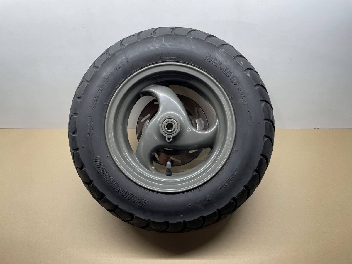 Piaggio TPH 50 - Vorderrad Reifen Felge vorne wheel (84-29)