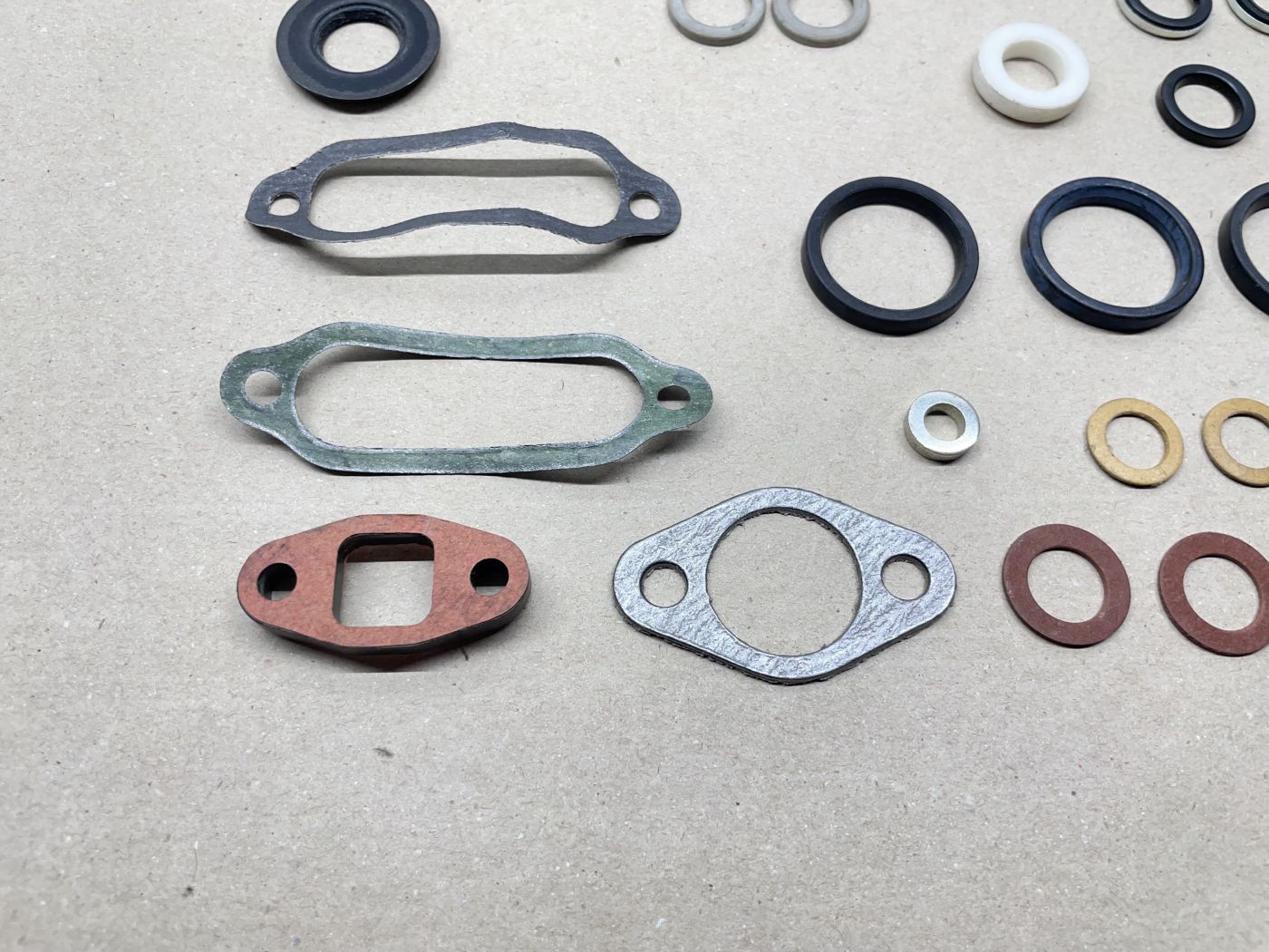 Dichtungen NOS Wellendichtring Krümmerdichtung etc. Sachs Hercules KTM (39-49R)