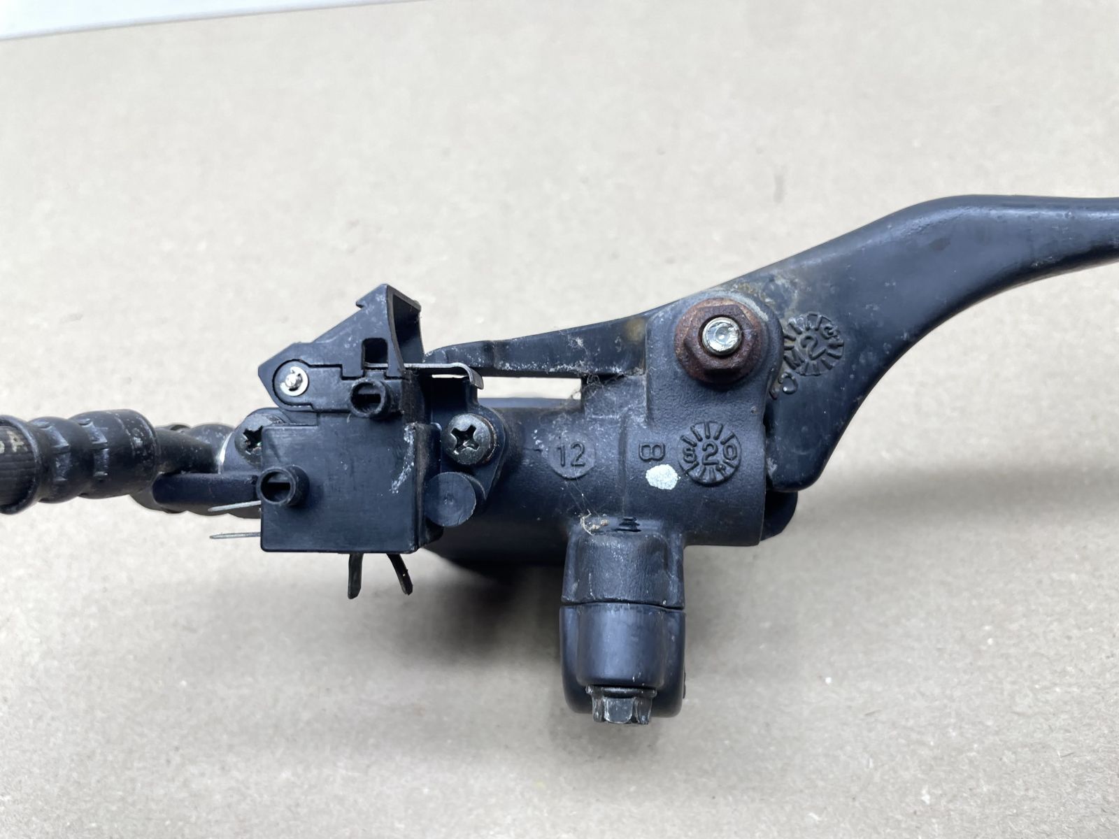 Honda X8R - Bremse hinten Bremszange Bremsleitung rear brake (119)