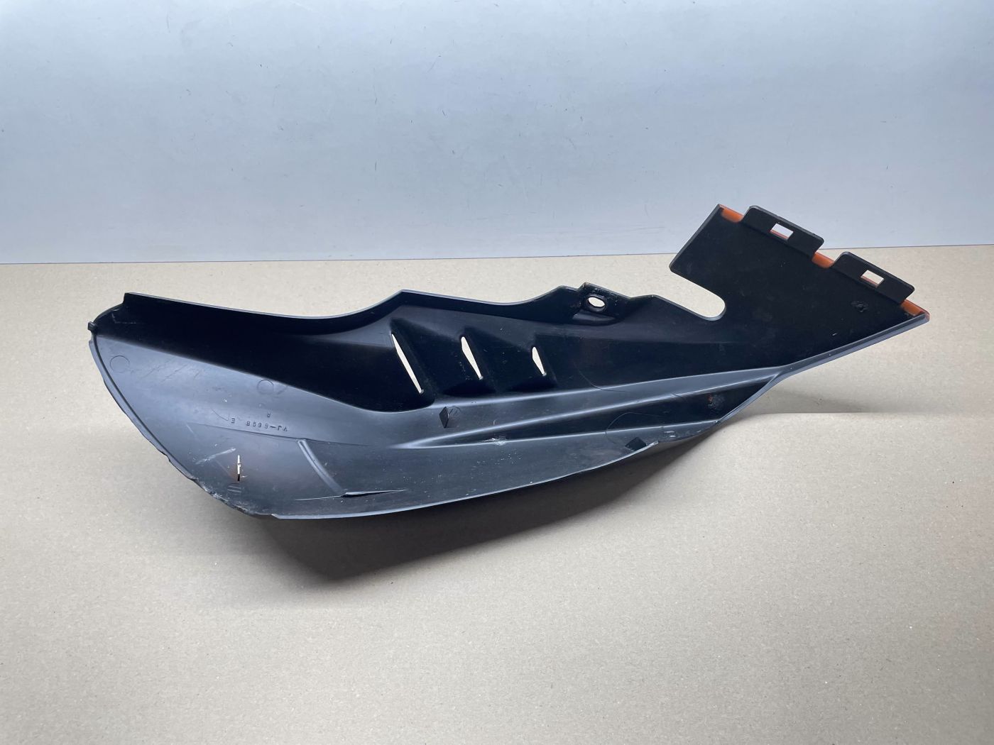 Peugeot Speedfight 2 - Seitenteil rechts Verkleidung Heck Abdeckung  (109-11)