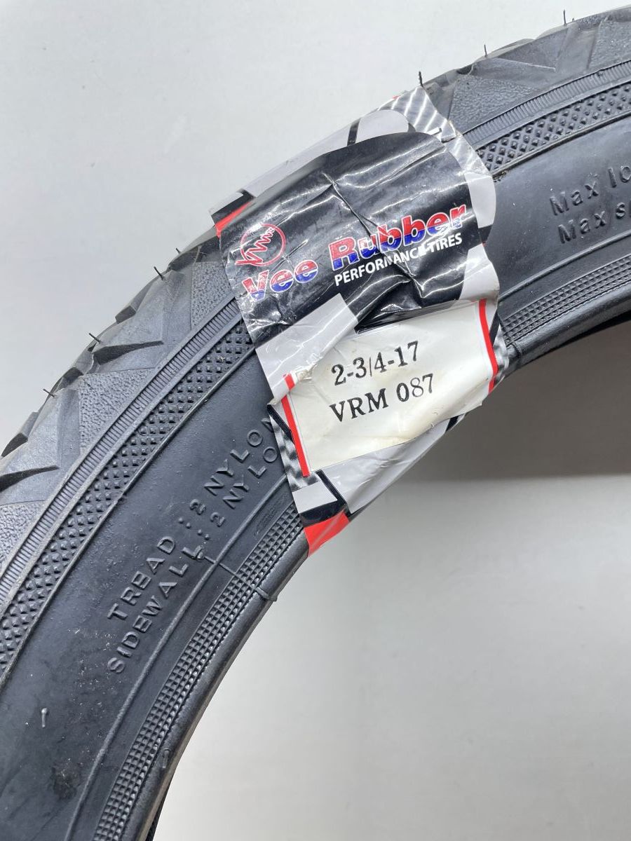 Vee Rubber Reifen - VRM 087 2 3/4-17 TT 46J  Mofa Moped 17 Zoll Mantel (94-R17)