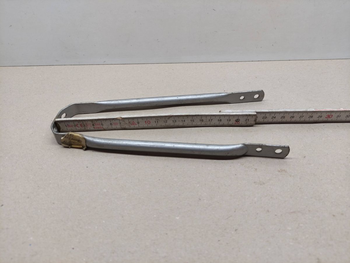 Mobylette Motobecane Motoconfort ? Schutzblechstrebe Halter Halterung NEU (39-9)