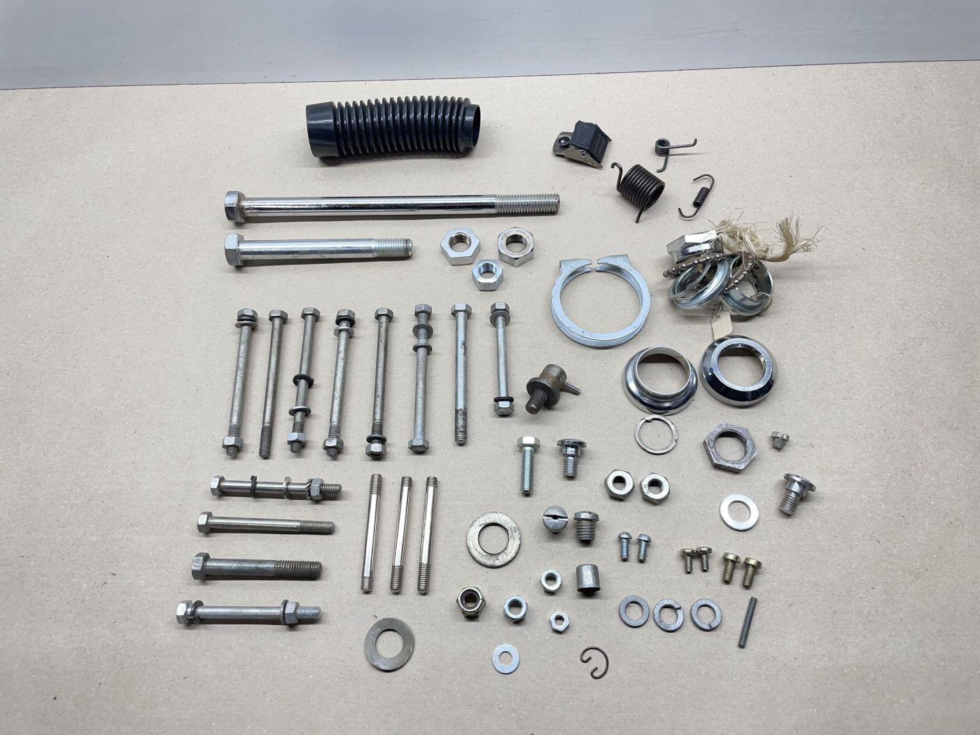 Mofa Moped Teile NOS - Bolzen Schraube Feder Lagerschale etc. Hercules KTM (39-49R)