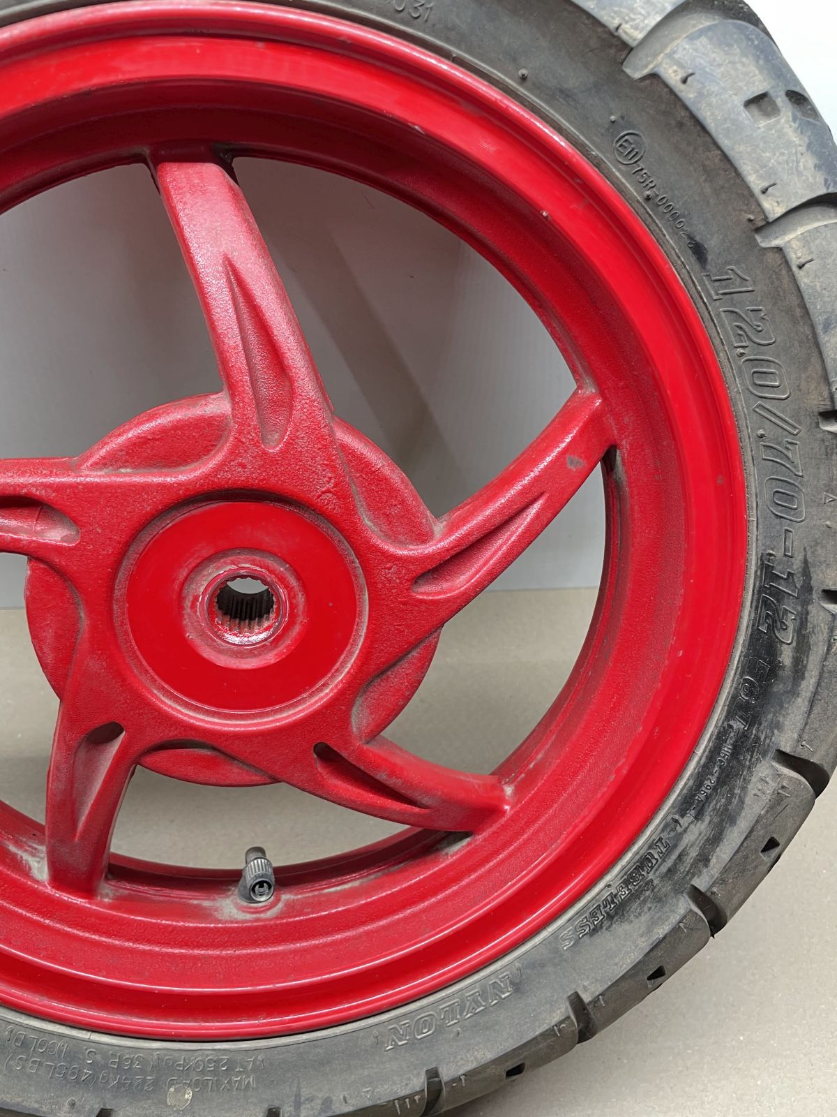 Benero Speedy 2T - Hinterrad Reifen Felge hinten rear wheel  (62-1)