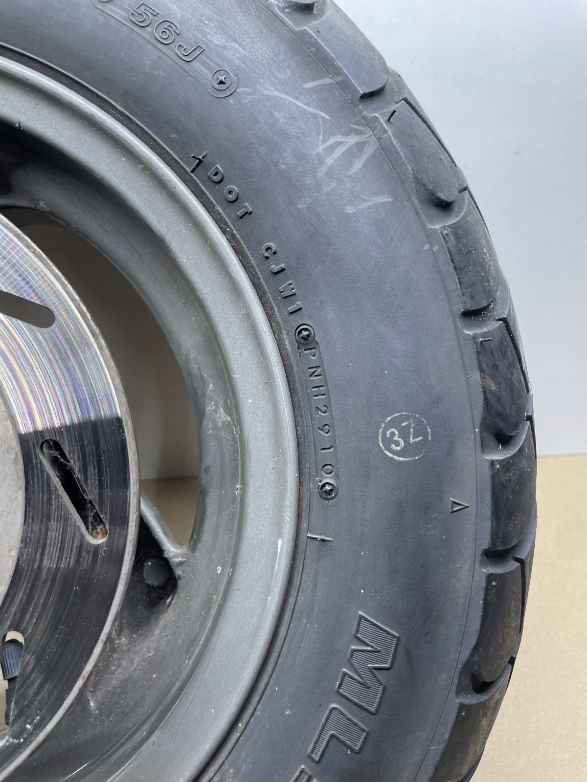 Piaggio TPH 50 - Vorderrad Reifen Felge vorne wheel (84-29)