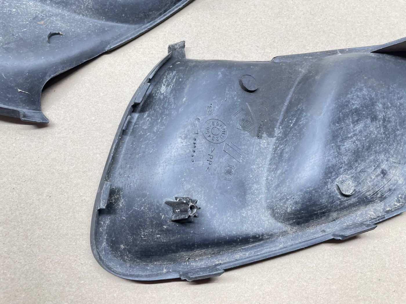 Piaggio NRG MC3 - Abdeckung Seitenteil links rechts Verkleidung fairing  (111)