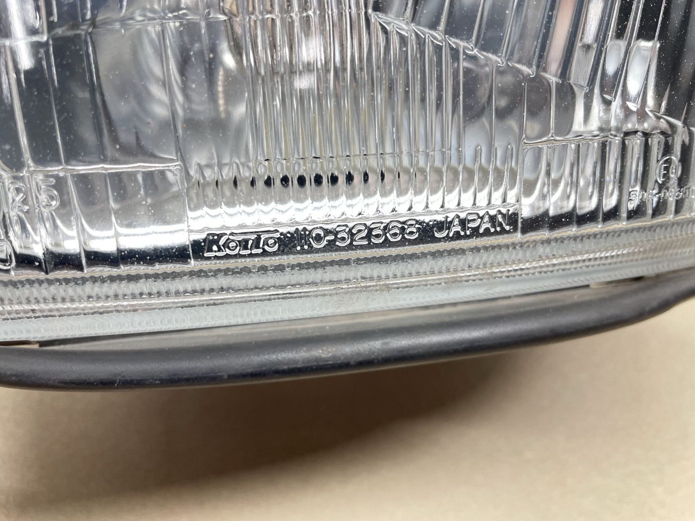 Suzuki GSX 600 F - Scheinwerfer Koito Licht Lampe vorne headlight (118-1)