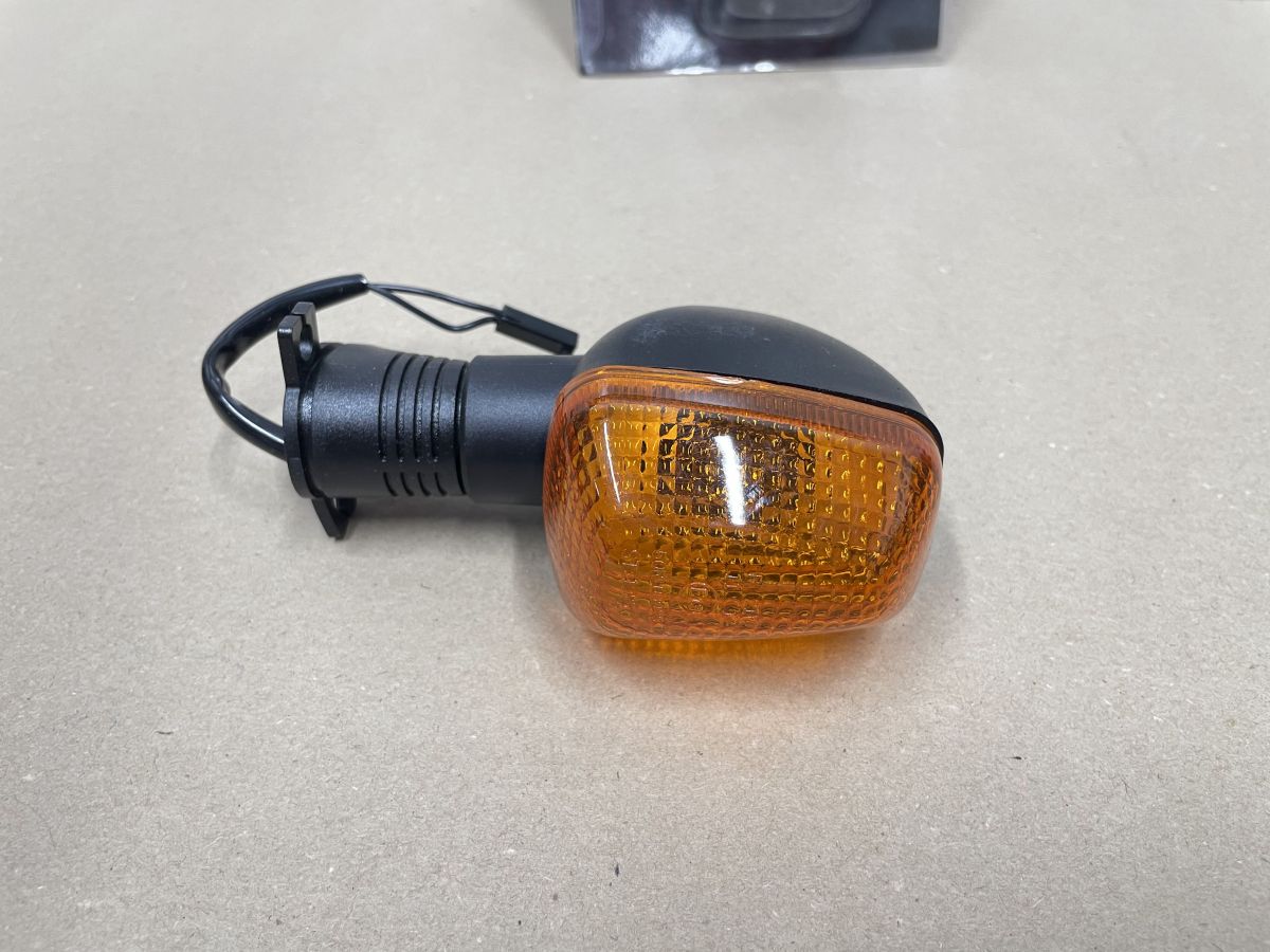 Blinker vorne links flasher - Suzuki GSX-R 600 750 SV TL 1000 XF 650 GSXR (118-16)