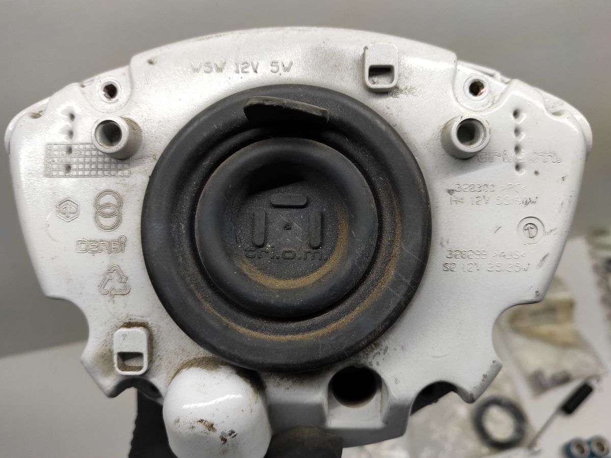 Piaggio Vespa Peugeot Schloss Tachowelle Bremshebel E-Start Hebel Vario Feder