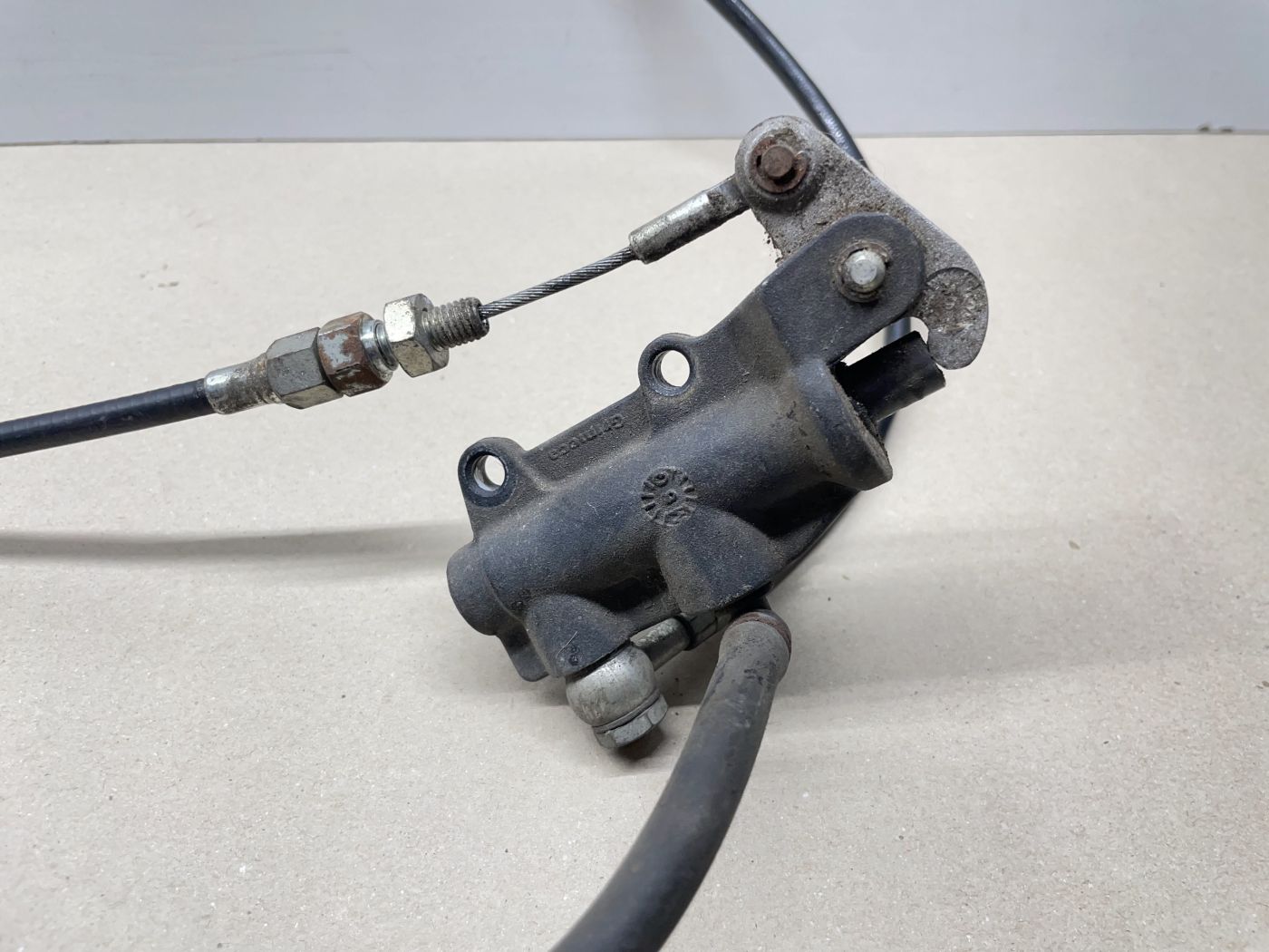 Atala Byte RT10 - Bremse vorne Bremshebel Bremspumpe Bremszange (102-17)