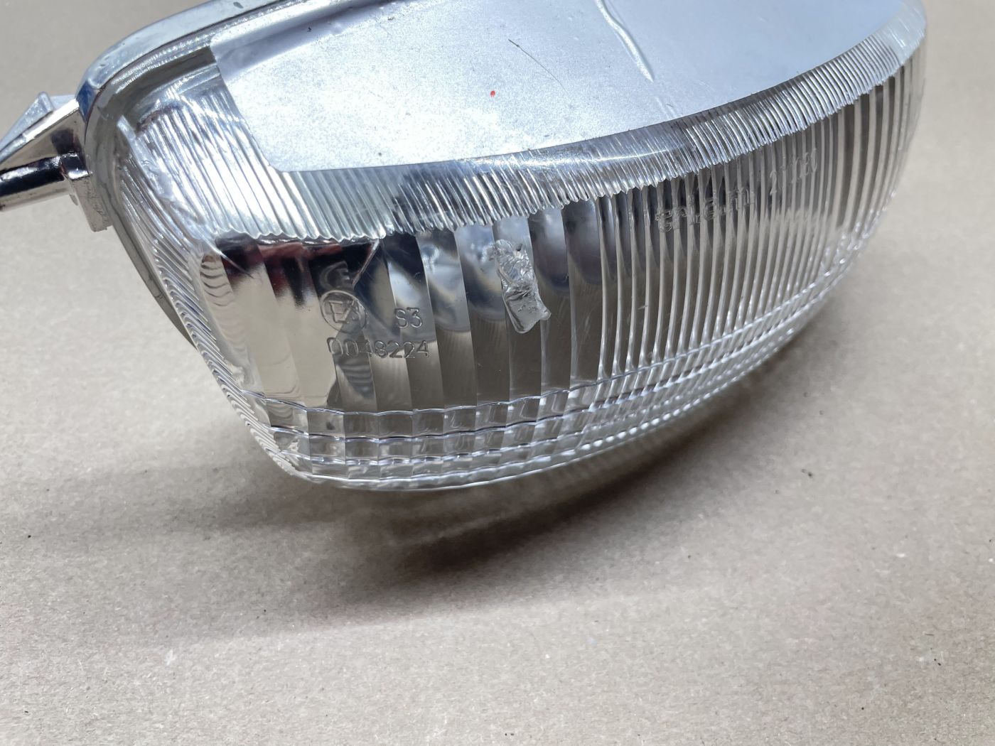 Piaggio ZIP 50 1.Gen - Triom Scheinwerfer Gehäuse Licht Lampe headlight (118-1)