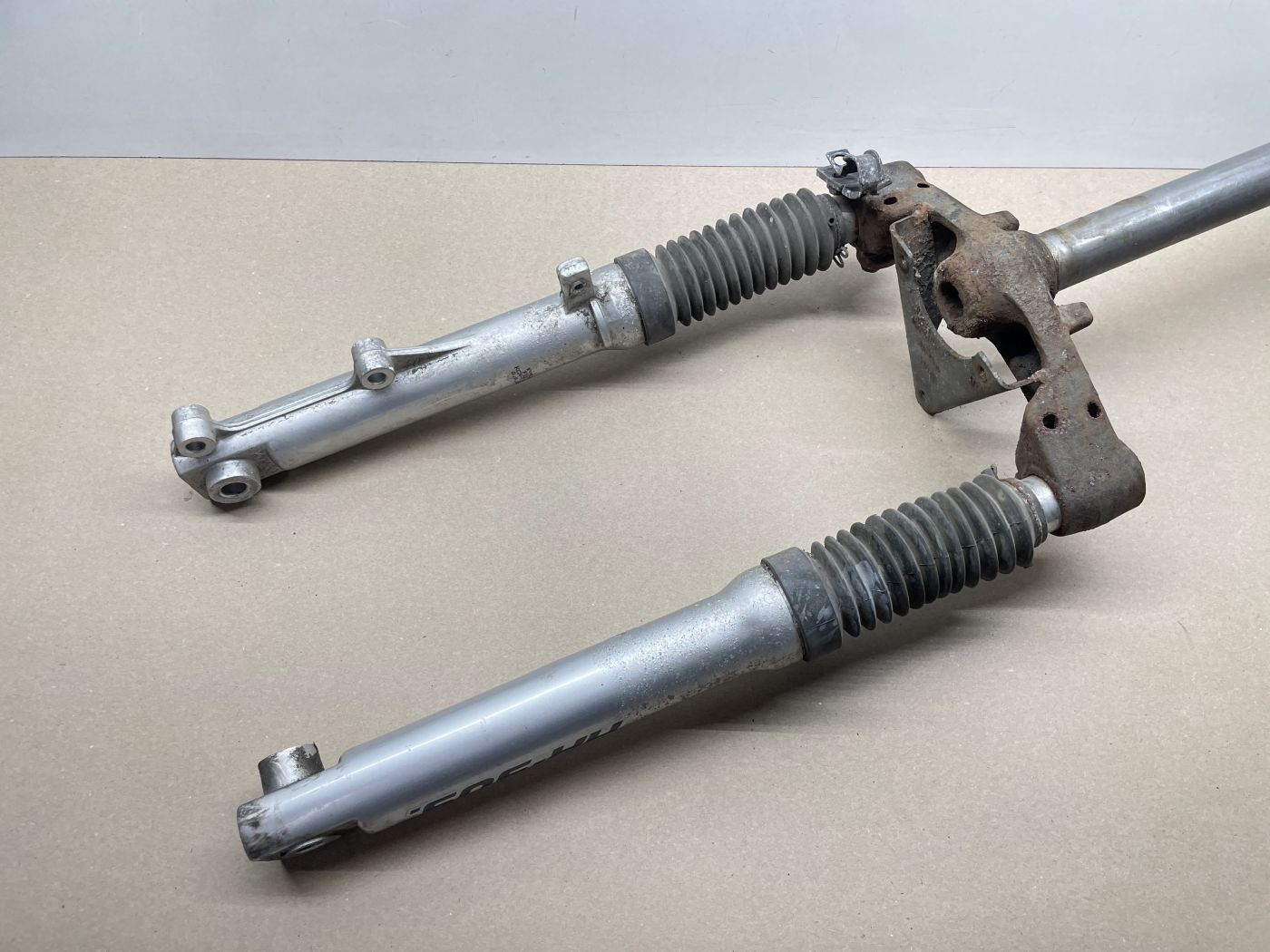 Kymco KB 50  - original Gabel Stoßdämpfer Federung fork  (117)