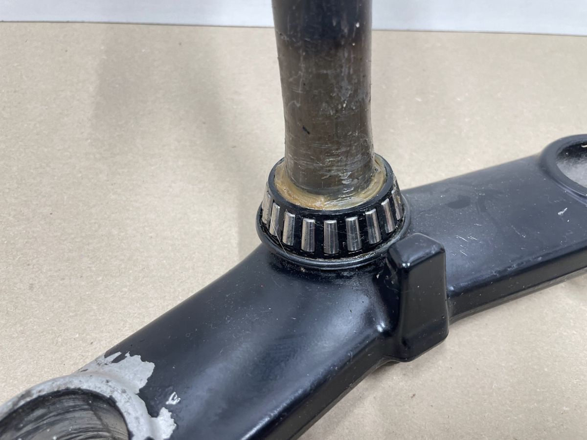Suzuki GSX 1100 F - Gabelbrücke unten front fork  (118-6)