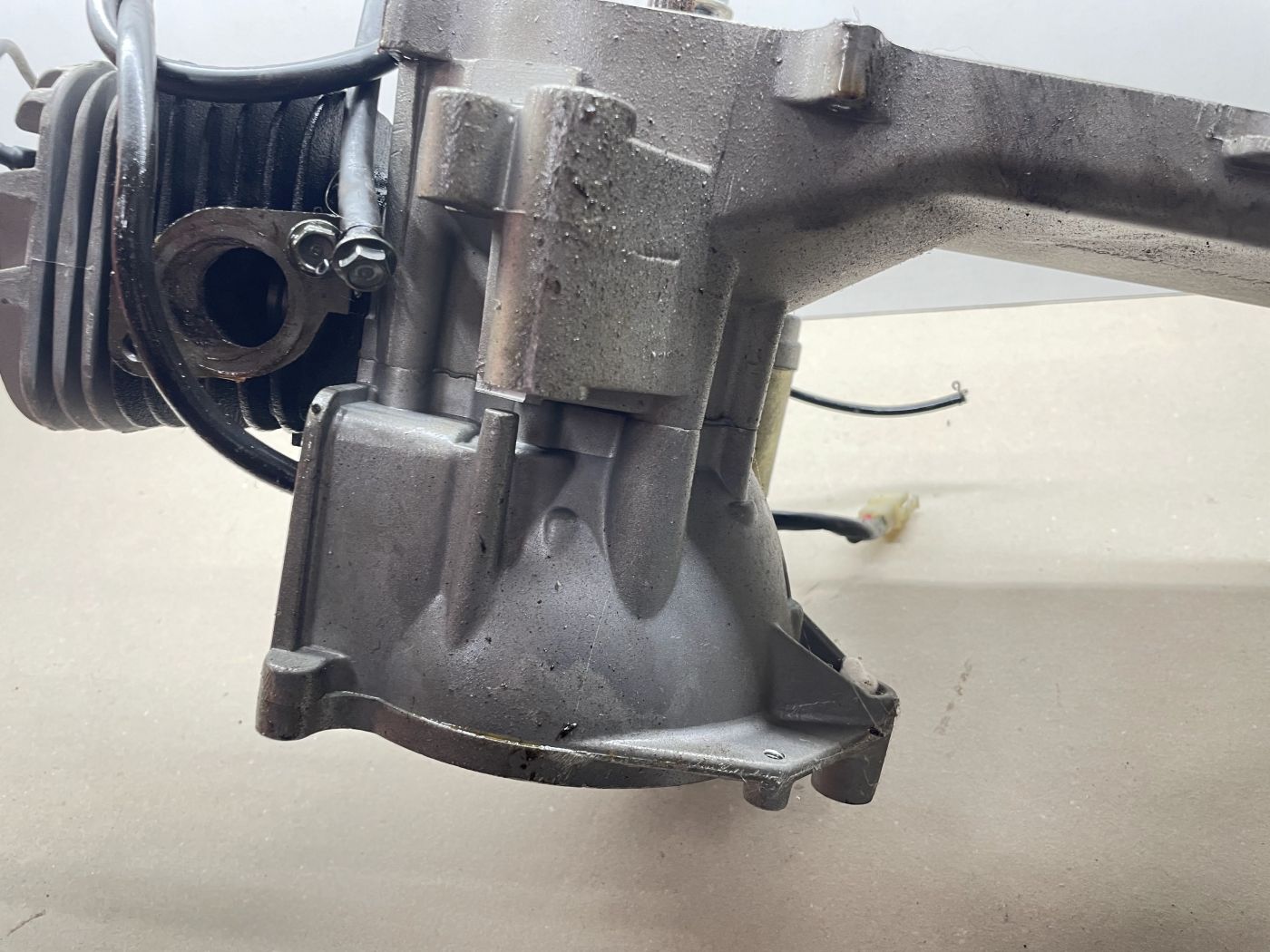 Lifan S-Ray 50 - Motorblock Zylinder Getriebe Kurbelwelle (102-12)