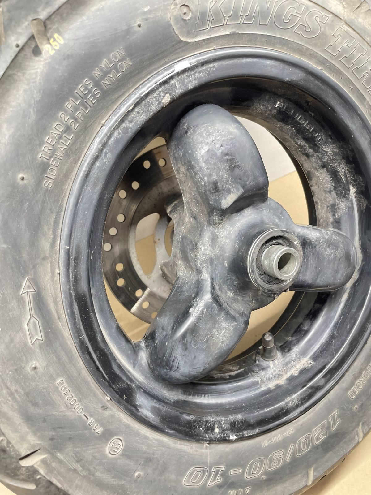 Hercules Splinter / Peugeot Speedake  Vorderrad Reifen Felge vorne Bremse (81)
