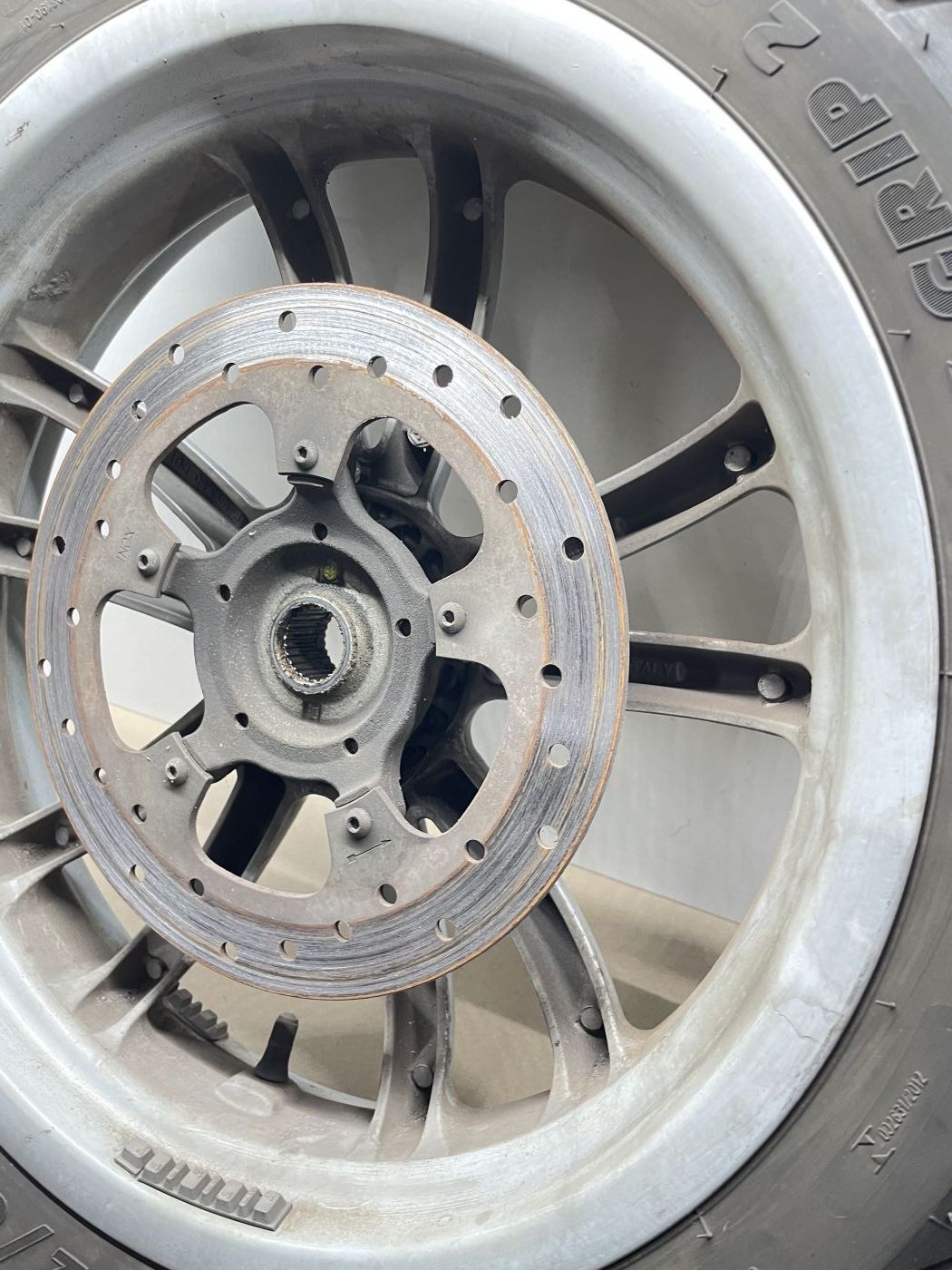 Piaggio Beverly 125 - Hinterrad Reifen Felge hinten rear wheel (110)